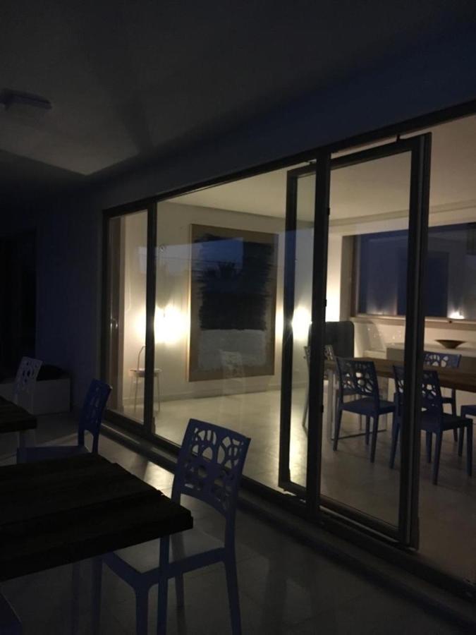 Luxury Villa Blue&Blanc Piscina A Sfioro Isola Диаманте Екстериор снимка